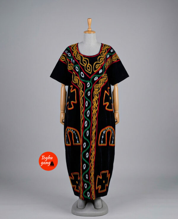 Colorful Embroidered Velvet Toghu Bubu Dress